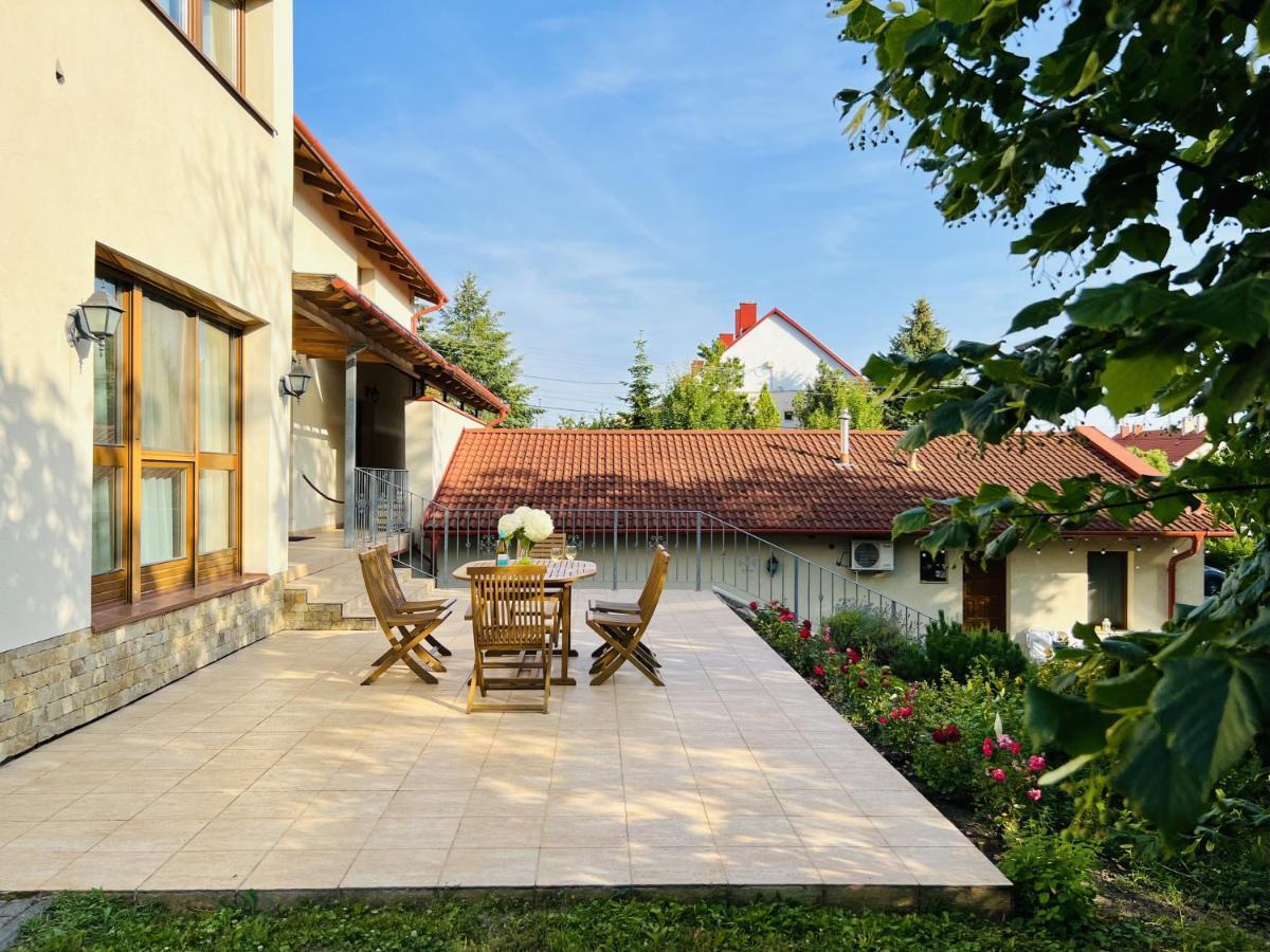 Villa Szófia Veszprém apartments Extérieur photo