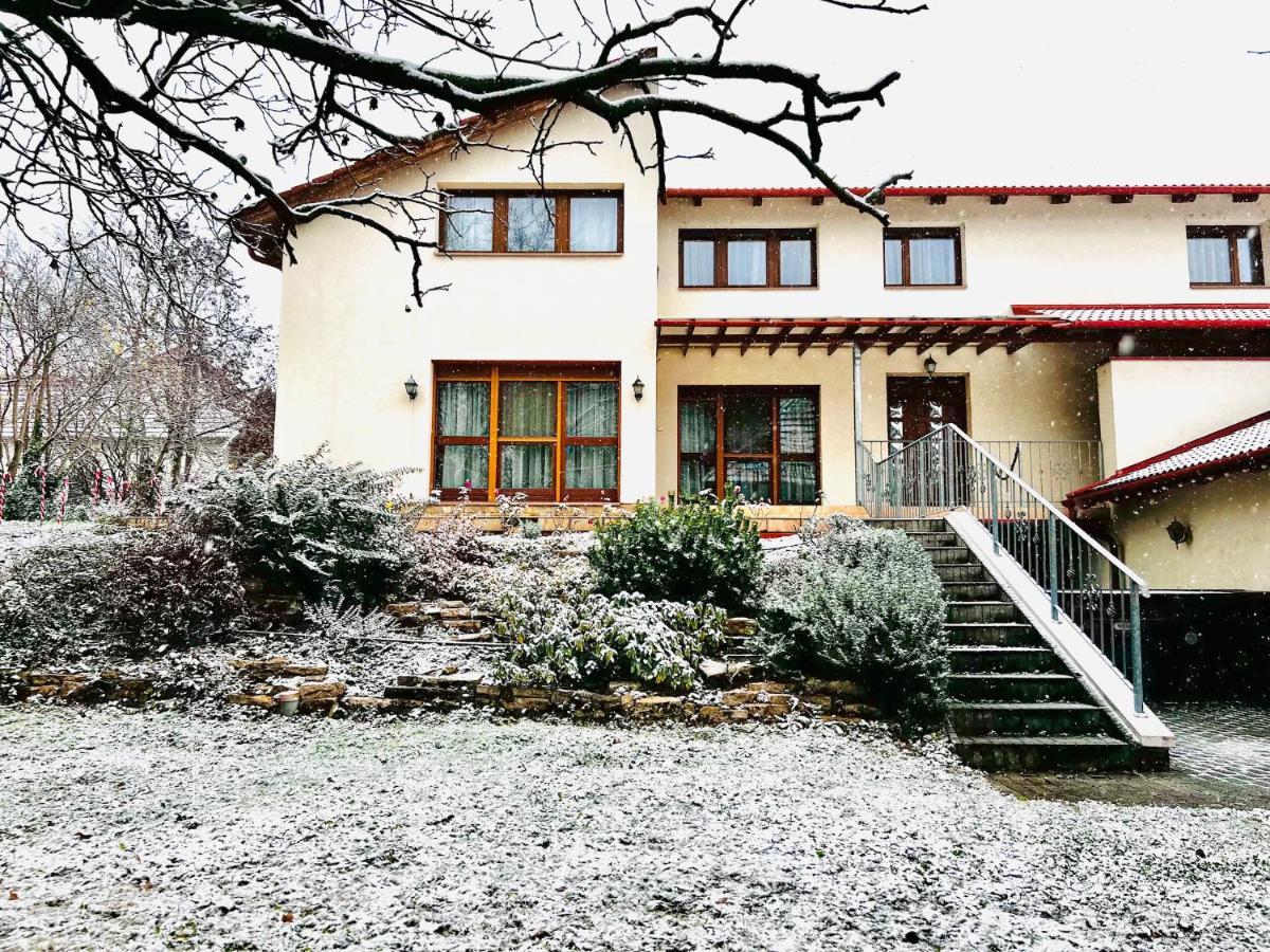 Villa Szófia Veszprém apartments Extérieur photo
